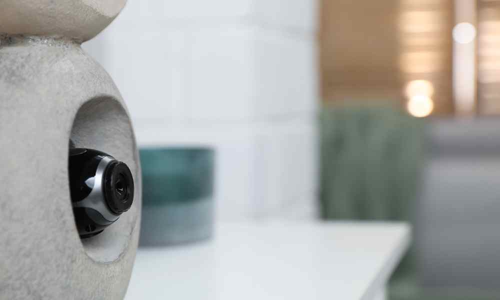 Ways to Detect Hidden Cameras in Accommodations
