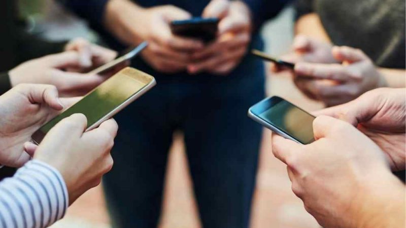 How to Share Mobile Connection and Avoid Public Networks?